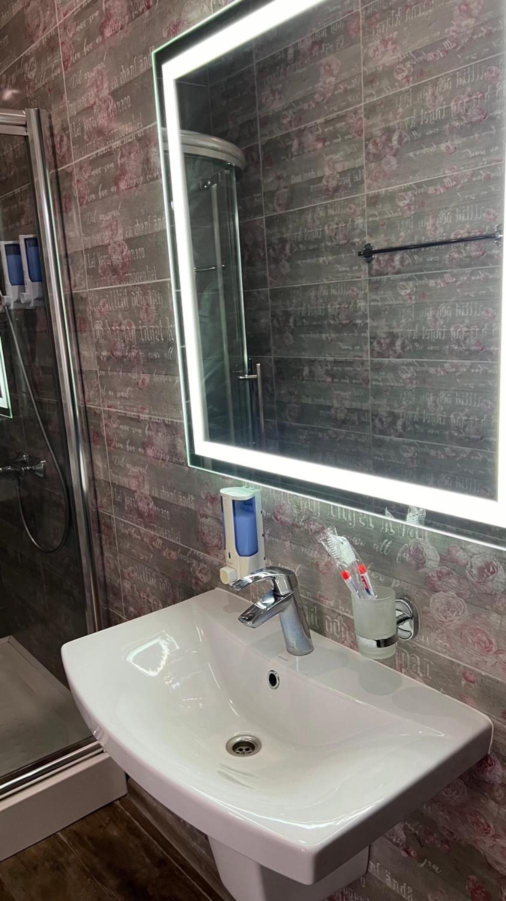 Hotel Dozari Korostyshiv エクステリア 写真