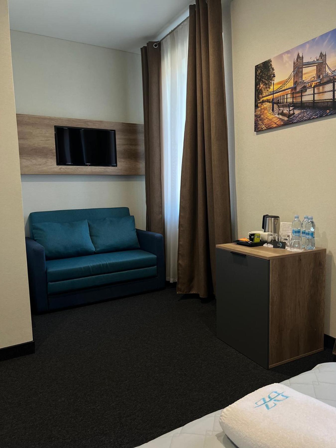 Hotel Dozari Korostyshiv エクステリア 写真