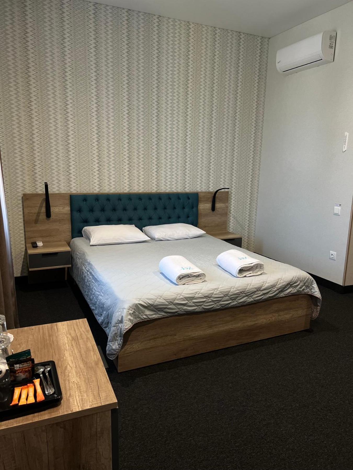 Hotel Dozari Korostyshiv エクステリア 写真