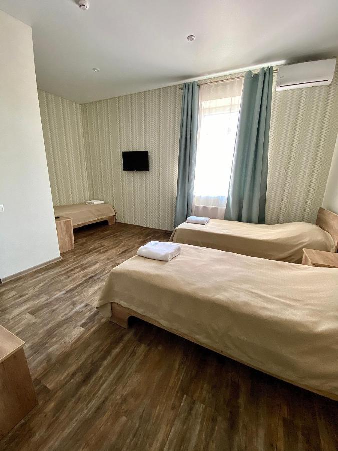 Hotel Dozari Korostyshiv エクステリア 写真