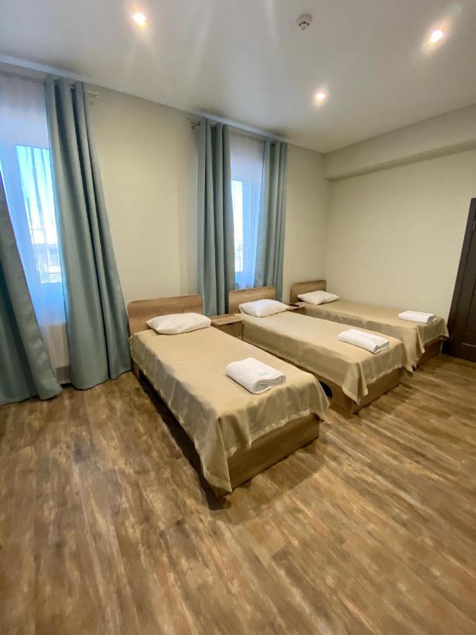 Hotel Dozari Korostyshiv エクステリア 写真