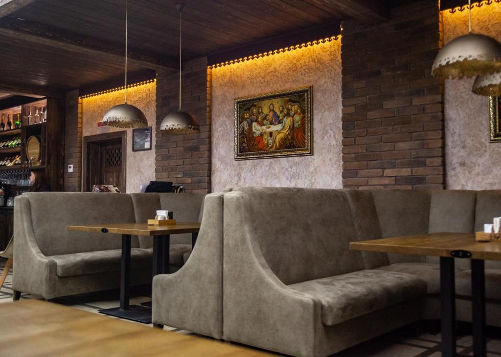 Hotel Dozari Korostyshiv エクステリア 写真